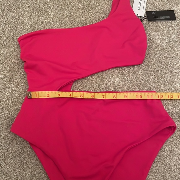 NOIZE Medika One-Piece Cut Out Asymmetrical Bathing Suit, Fuchsia, sz M - Picture 12 of 14